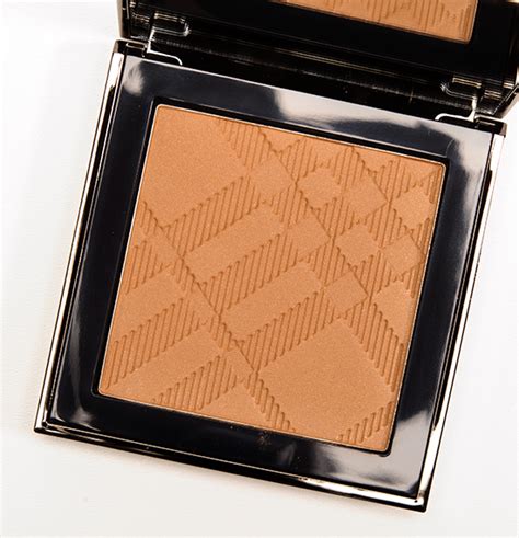 Burberry Warm Glow • Bronzer Review & Swatches 